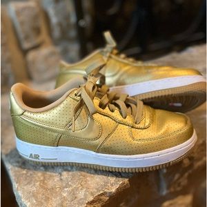 Nike Air Force 1 Low 1992 Dream Team Gold Sneakers Y7 (W8.5)